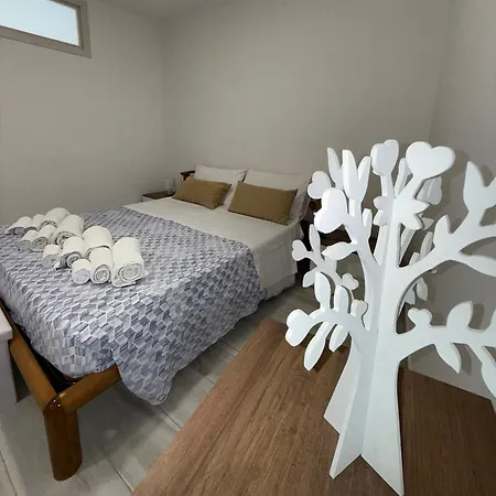 L'angolo Della Piazza Caltagirone