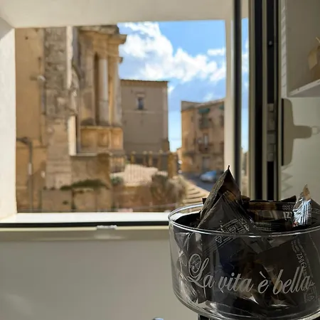 L'angolo Della Piazza *