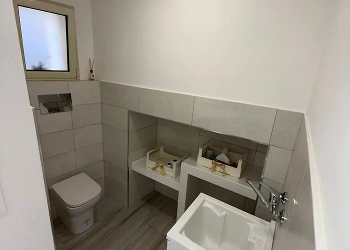 L'angolo Della Piazza * Caltagirone