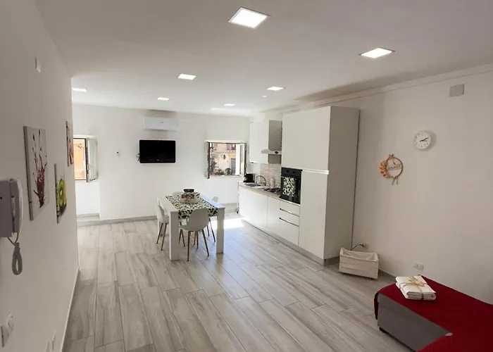 L'angolo Della Piazza Apartment *